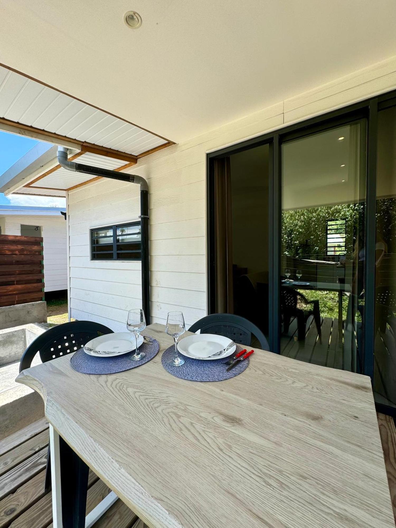 Tiny House Moorea Haylee Papetoai Luaran gambar