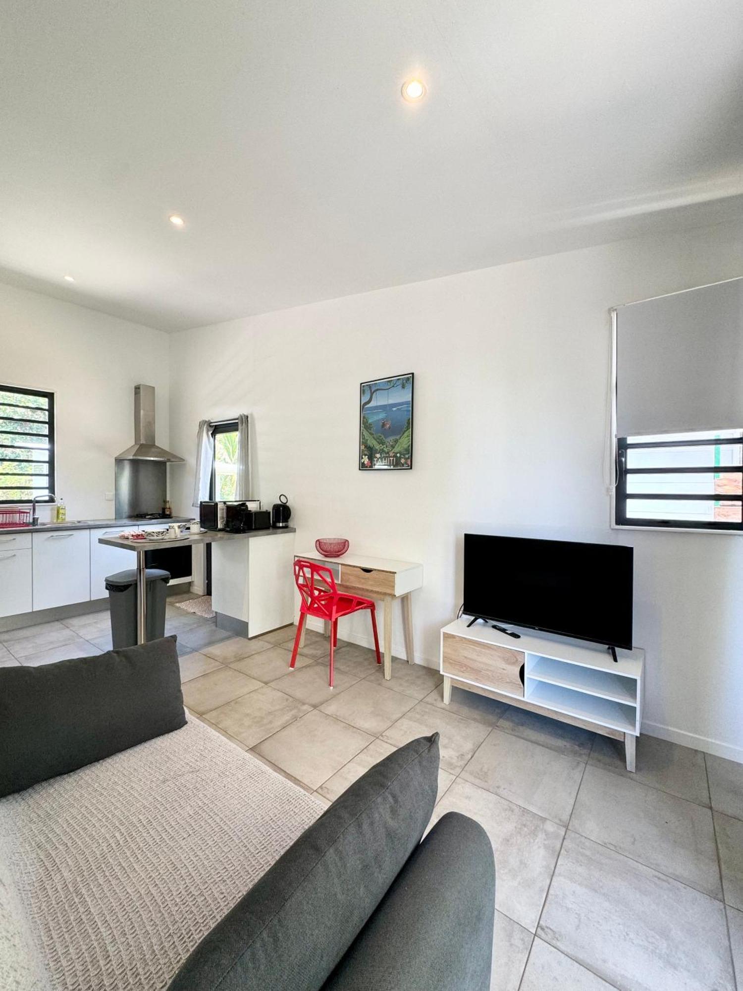 Tiny House Moorea Haylee Papetoai Luaran gambar